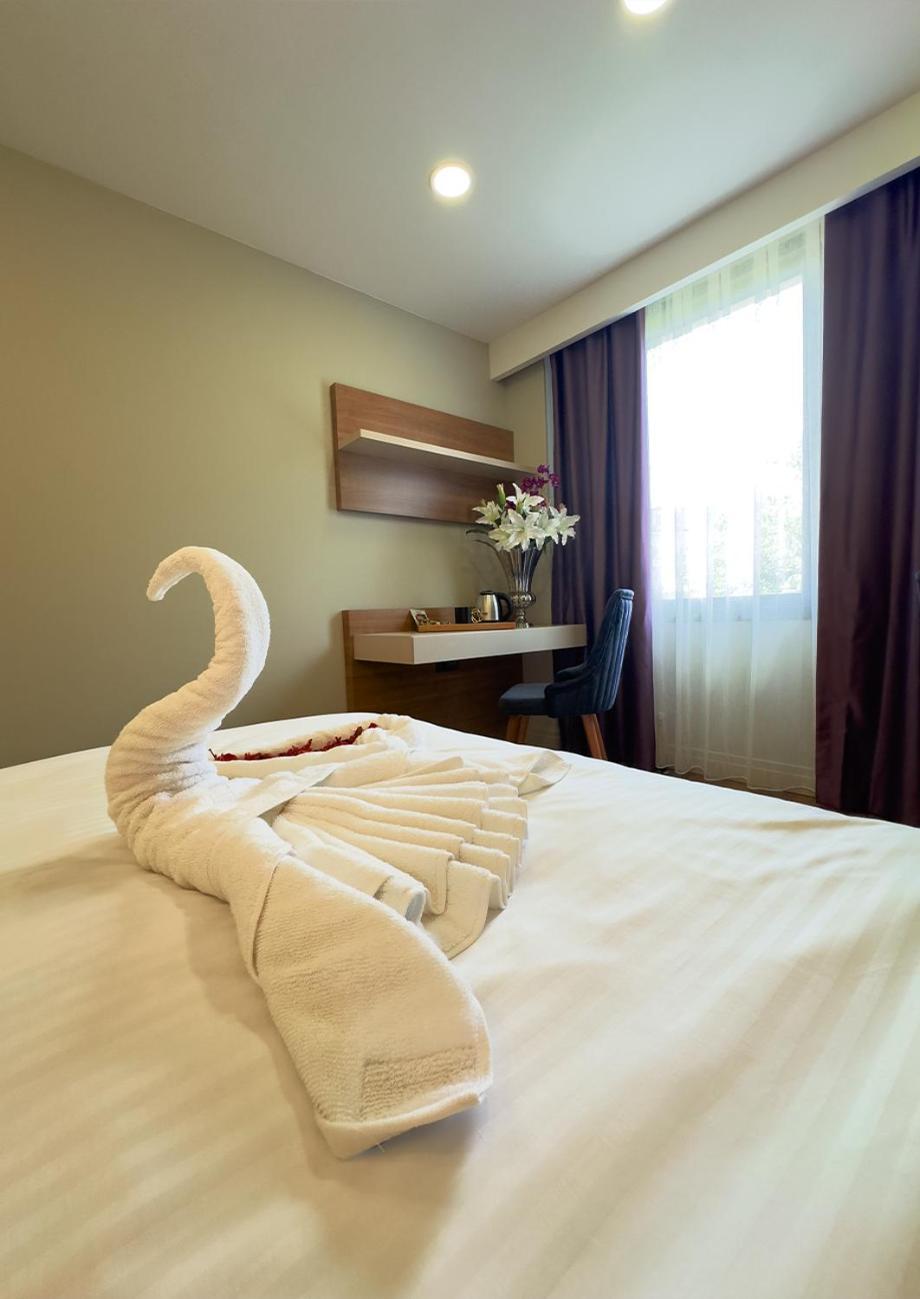 Hotel Frezya - Exclusively Woman Istanbul Exterior foto