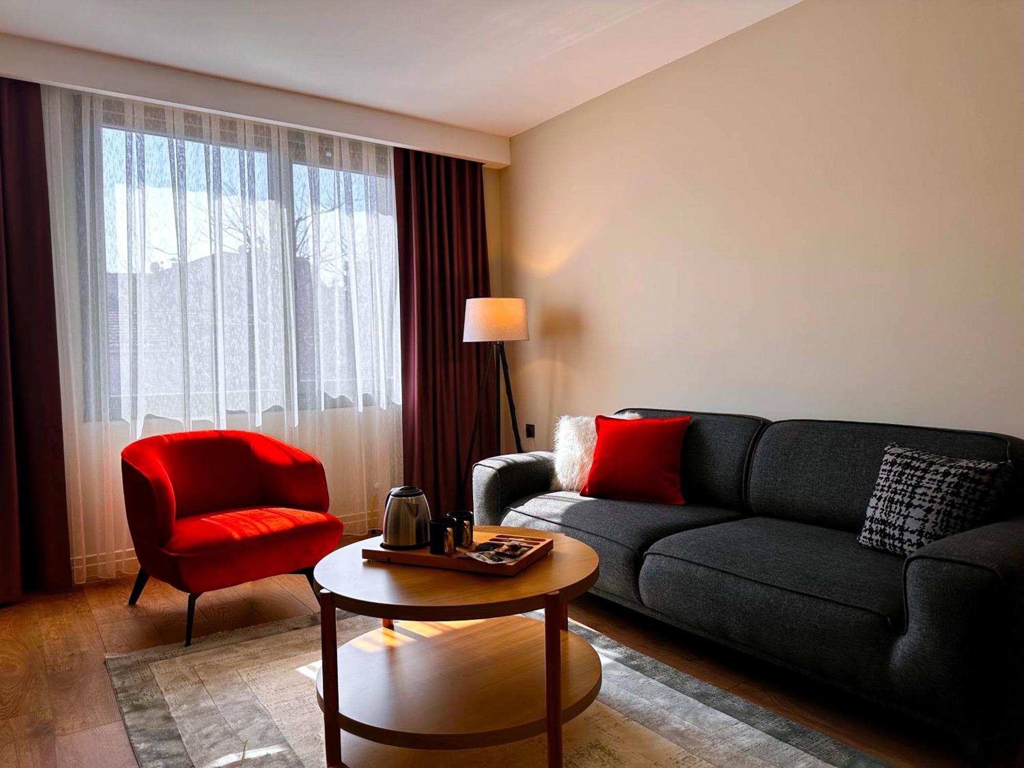 Hotel Frezya - Exclusively Woman Istanbul Exterior foto