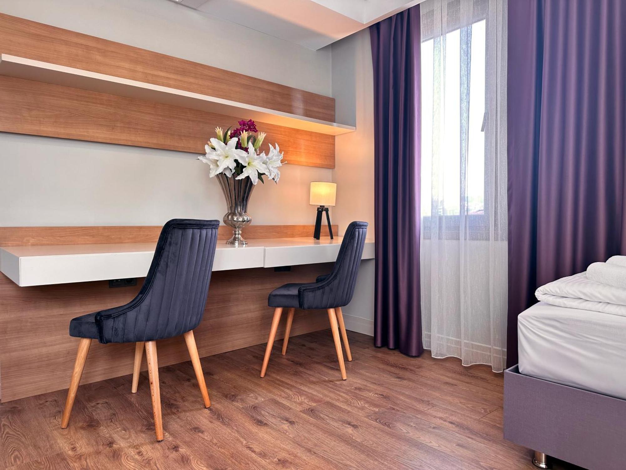 Hotel Frezya - Exclusively Woman Istanbul Exterior foto
